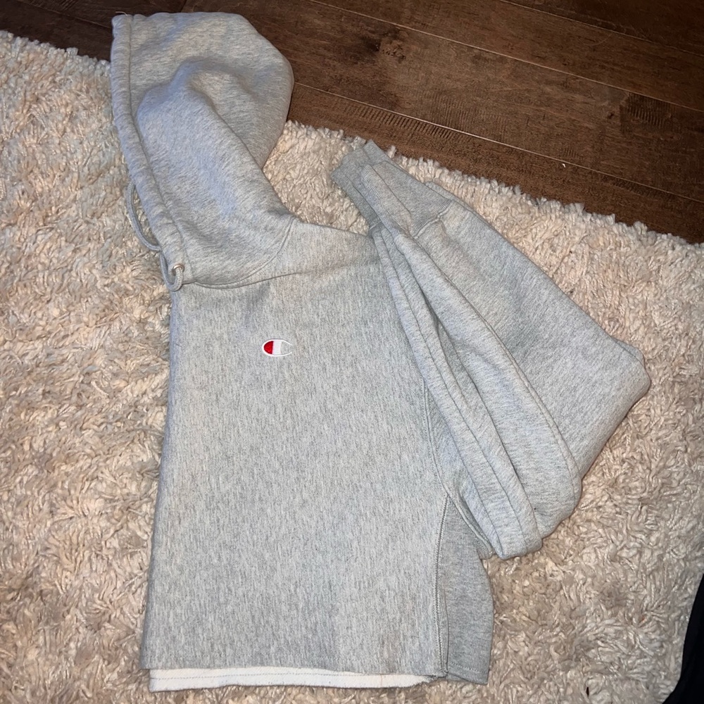 Cropped Champion Hoodie